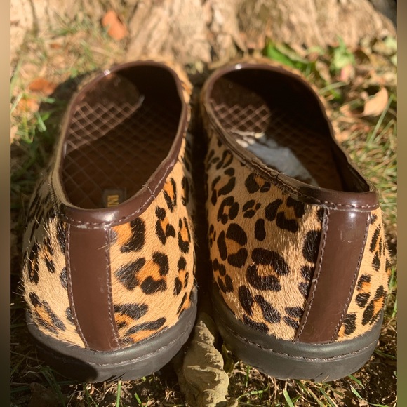 NWOT! Enzo Angiolini Leopard Print Faux Fur Flats Size 8 - Picture 6 of 16